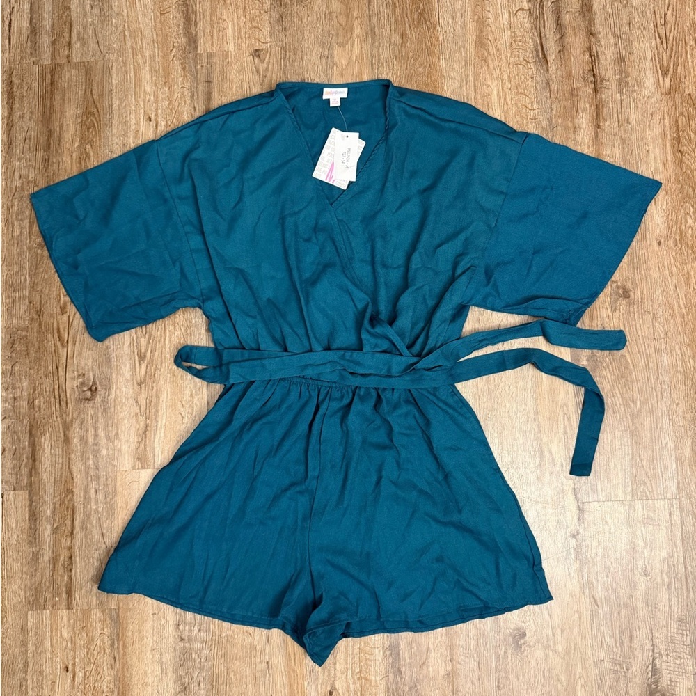 LuLaRoe • Melinda Wide Sleeve Romper
